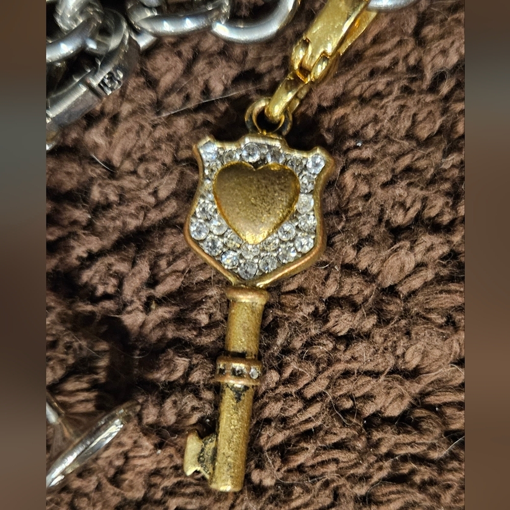 Vintage Juicy Couture Crystal Heart Gold Removable Bag Charm Y2K Key Bracelet - Picture 4 of 4